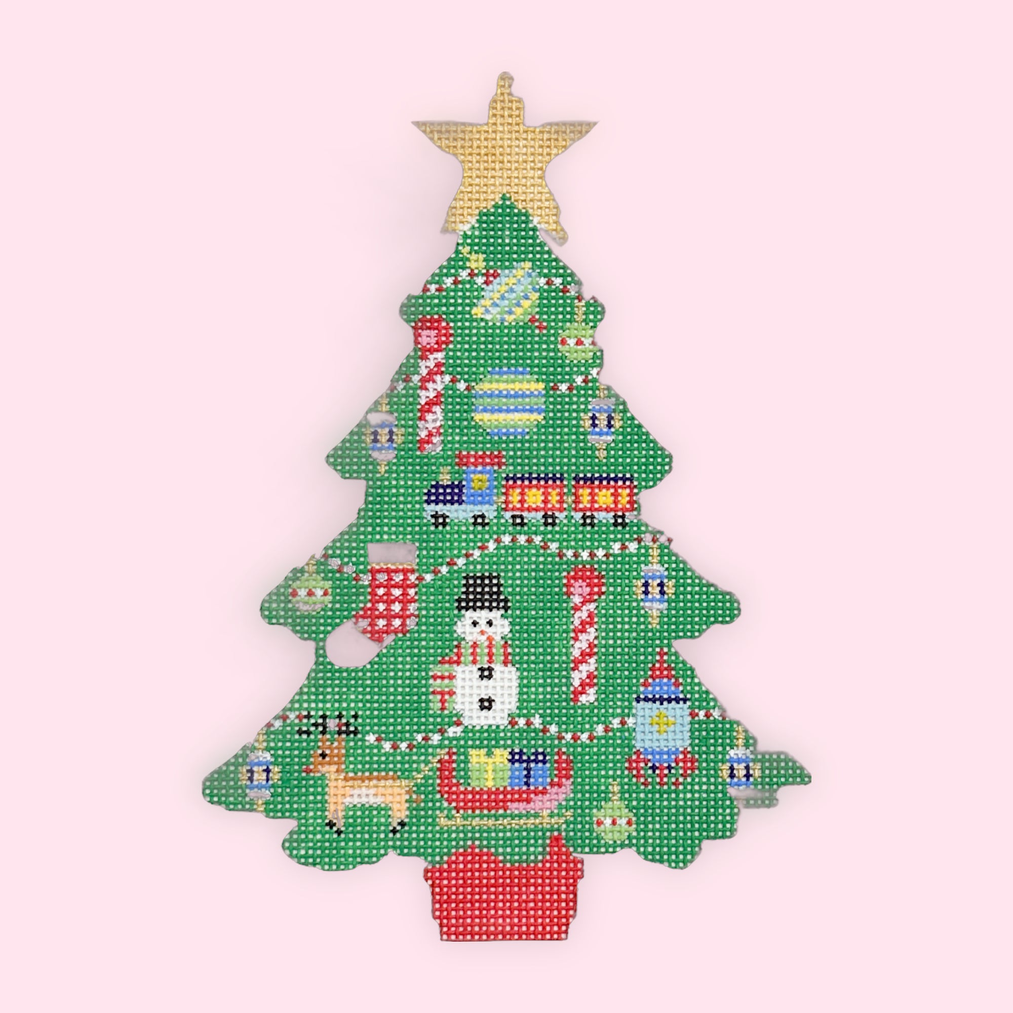 santa-s-workshop-tree-the-forest-needle